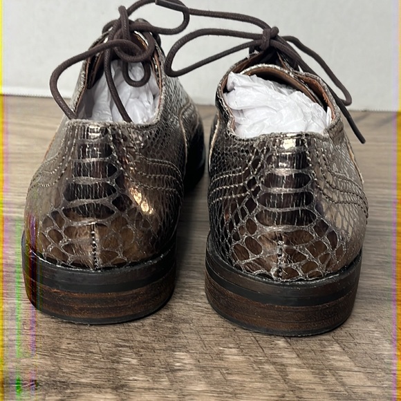 Lucky Brand Bronze Metallic Faux Crocodile Oxfords Size 7M GUC - Picture 5 of 8